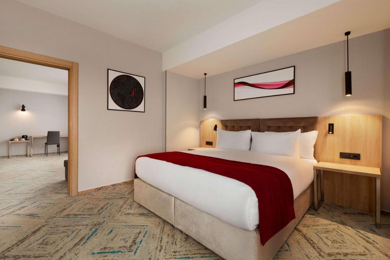 Ramada By Wyndham Hotel 4*